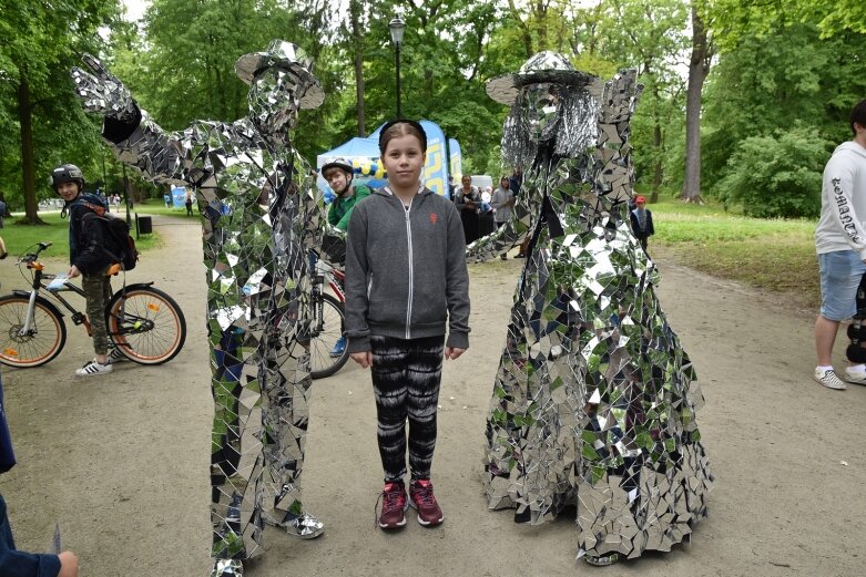  Park miejski w Skierniewicach pełen atrakcji dla najmłodszych 