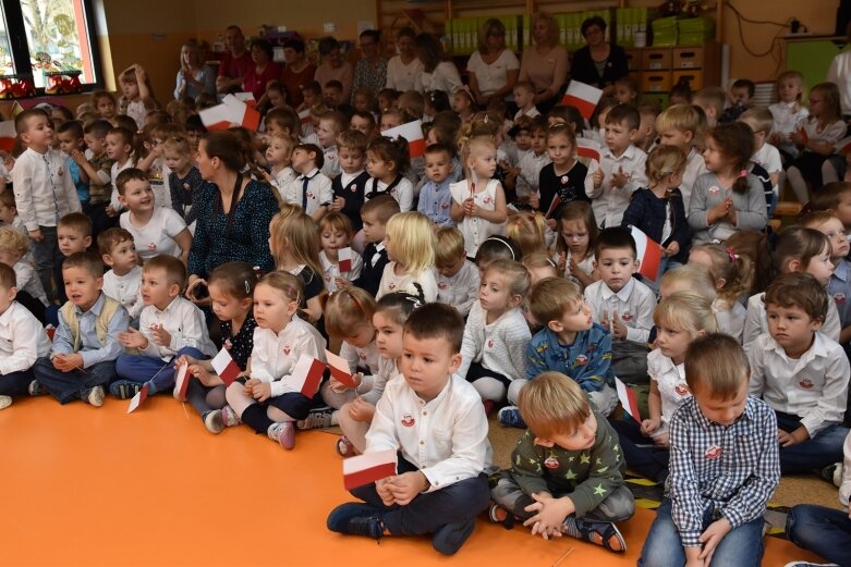  Patriotyzmu uczą się w przedszkolu 