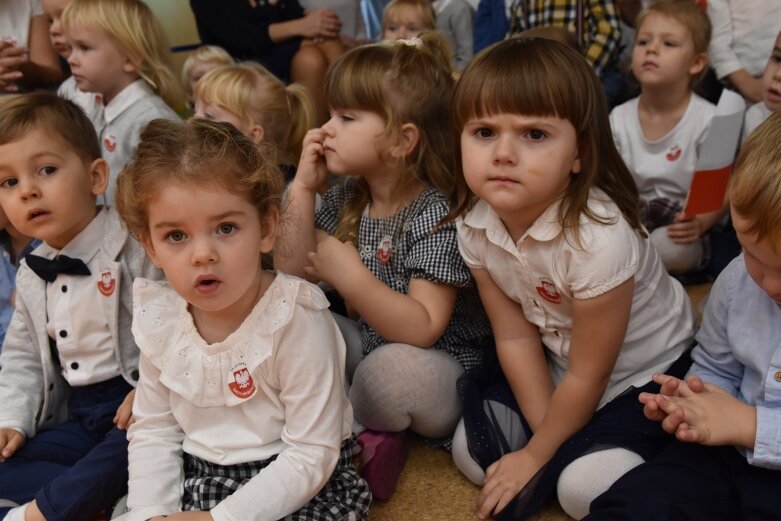  Patriotyzmu uczą się w przedszkolu 