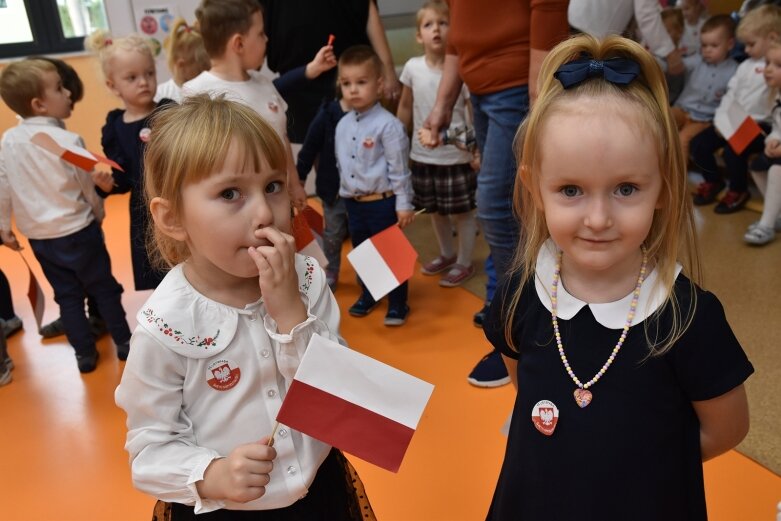  Patriotyzmu uczą się w przedszkolu 