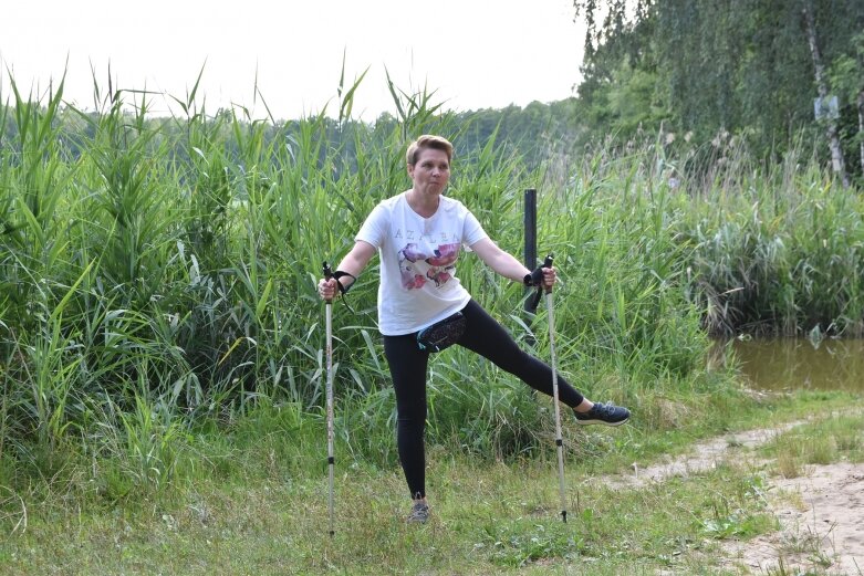  Pełen relaks w leśnej scenerii, czyli spacery Nordic Walking w Mszczonowie 