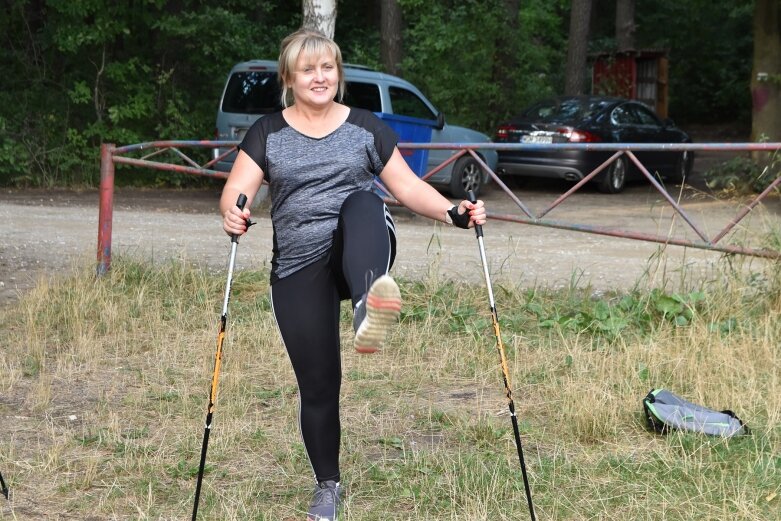  Pełen relaks w leśnej scenerii, czyli spacery Nordic Walking w Mszczonowie 