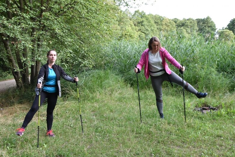  Pełen relaks w leśnej scenerii, czyli spacery Nordic Walking w Mszczonowie 