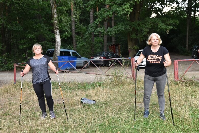  Pełen relaks w leśnej scenerii, czyli spacery Nordic Walking w Mszczonowie 