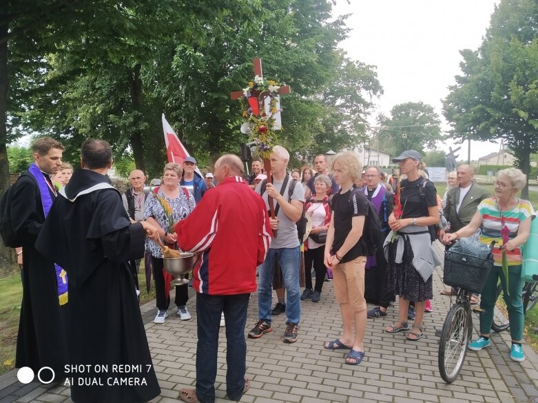  Pielgrzymowali do Miedniewic Klasztornych 