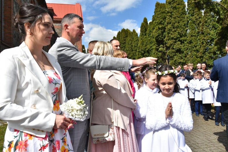  Pierwsza Komunia Święta w Lipcach Reymontowskich 