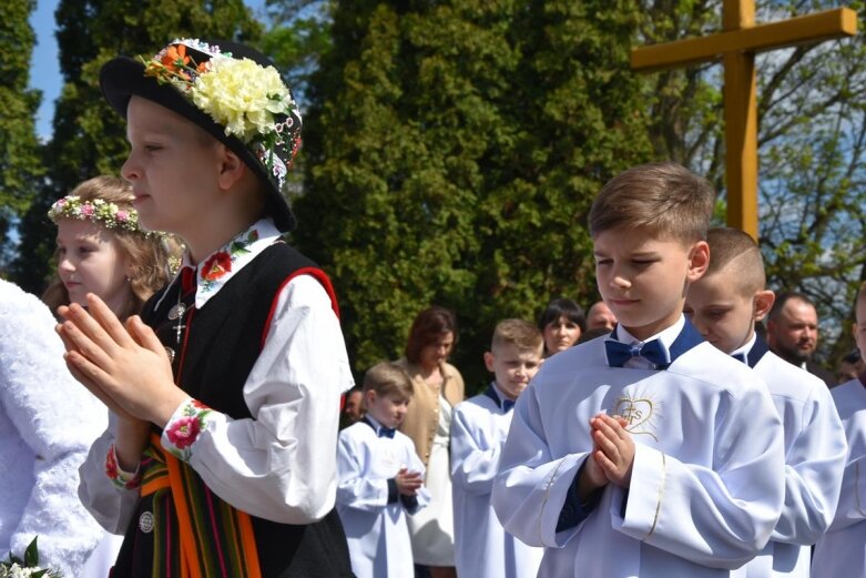  Pierwsza Komunia Święta w Lipcach Reymontowskich 