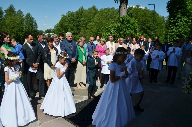  Pierwsza komunia święta w Słupi 