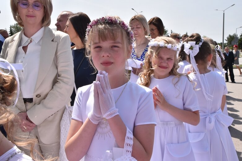  Pierwsza komunia w kościele Niepokalanego Serca Najświętszej Maryi Panny 