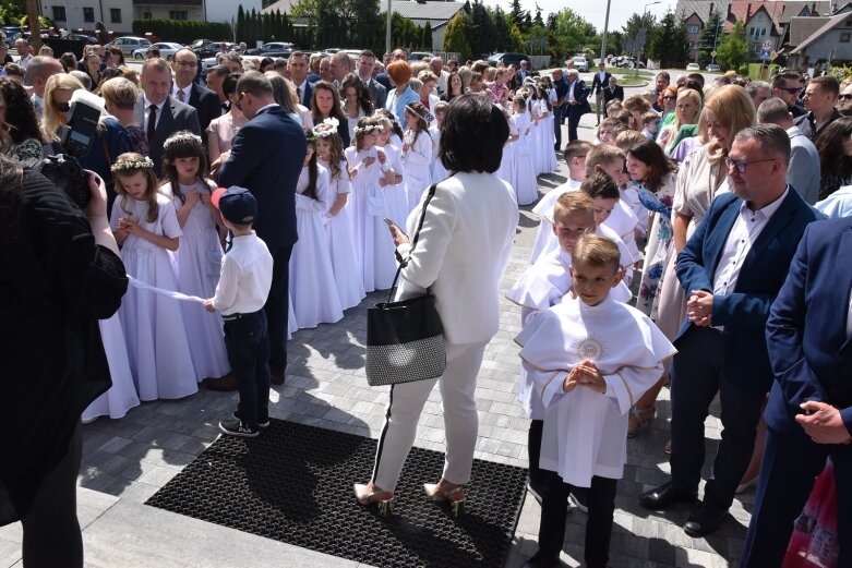  Pierwsza komunia w kościele Niepokalanego Serca Najświętszej Maryi Panny 