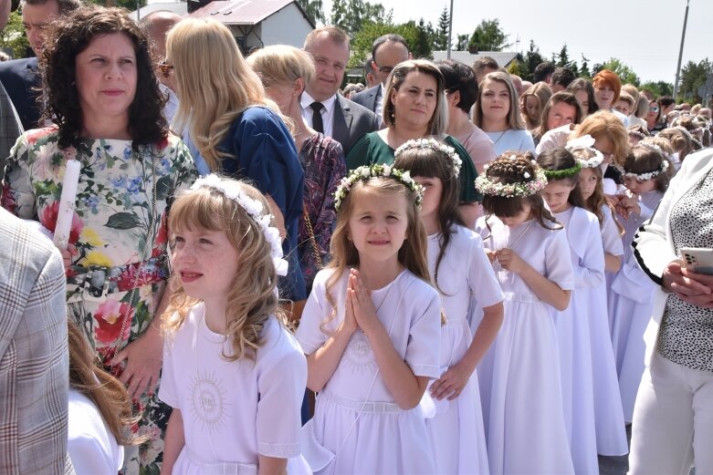  Pierwsza komunia w kościele Niepokalanego Serca Najświętszej Maryi Panny 