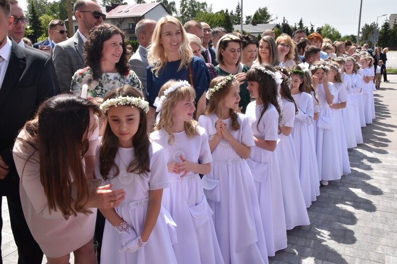  Pierwsza komunia w kościele Niepokalanego Serca Najświętszej Maryi Panny 