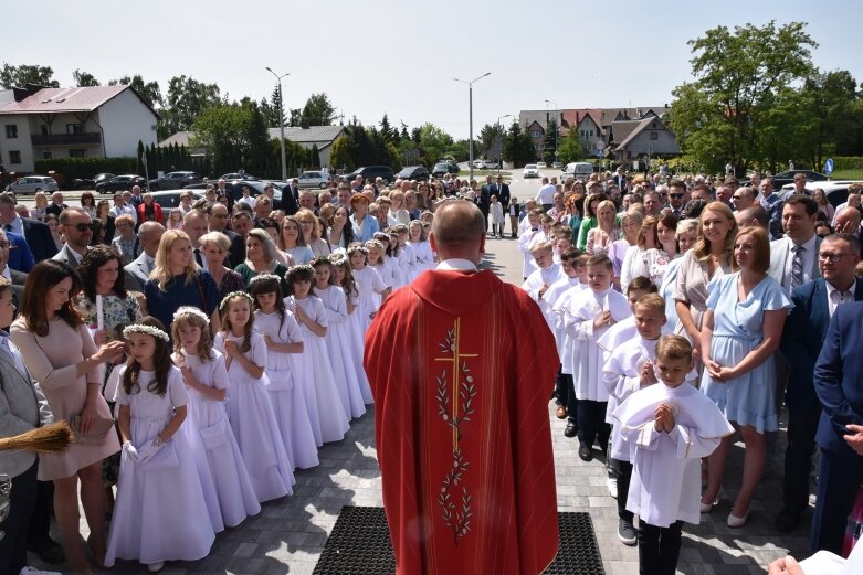  Pierwsza komunia w kościele Niepokalanego Serca Najświętszej Maryi Panny 