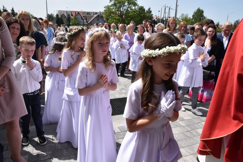  Pierwsza komunia w kościele Niepokalanego Serca Najświętszej Maryi Panny 