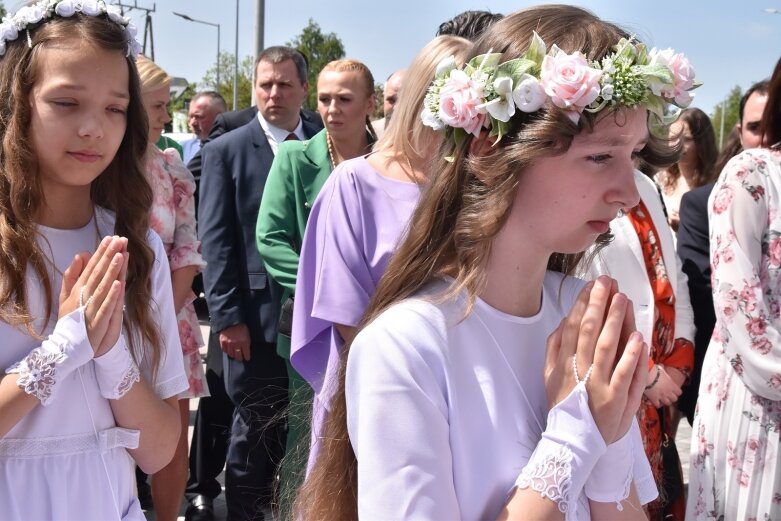  Pierwsza komunia w kościele Niepokalanego Serca Najświętszej Maryi Panny 