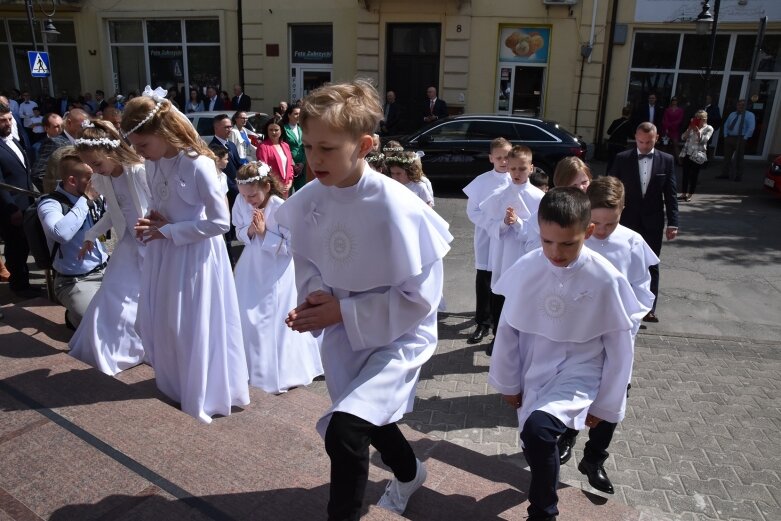  Pierwsze spotkanie z Jezusem. Komunia Święta w parafii św. Jakuba 