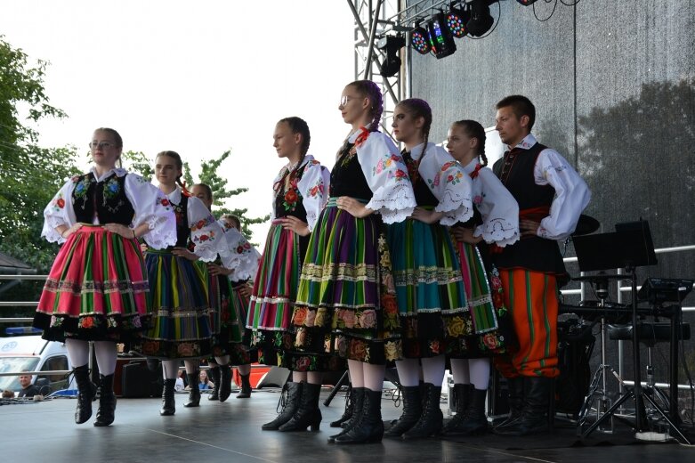  Piknik dożynkowy w Jeżowie  