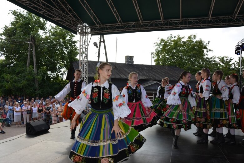  Piknik dożynkowy w Jeżowie  