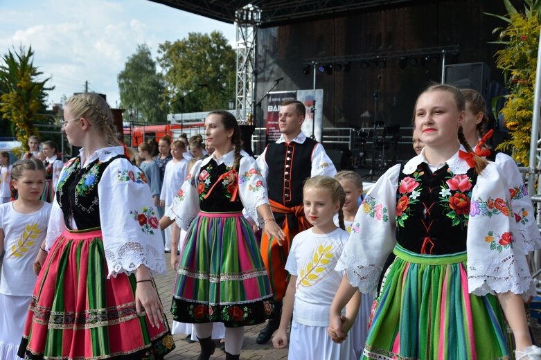  Piknik dożynkowy w Jeżowie  