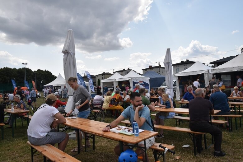  Pokazy i degustacje dań rybnych. Udany piknik nad zalewem 