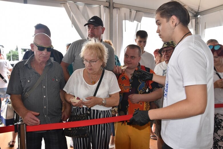  Pokazy i degustacje dań rybnych. Udany piknik nad zalewem 