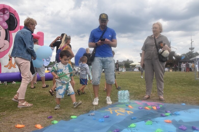  Pokazy i degustacje dań rybnych. Udany piknik nad zalewem 