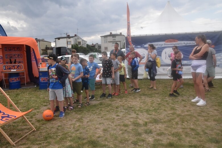  Pokazy i degustacje dań rybnych. Udany piknik nad zalewem 