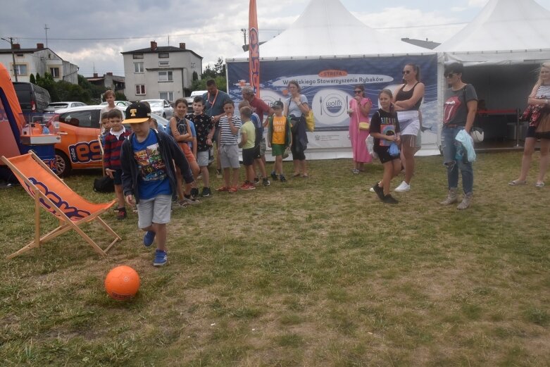  Pokazy i degustacje dań rybnych. Udany piknik nad zalewem 