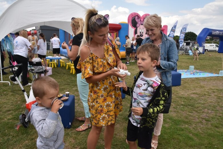  Pokazy i degustacje dań rybnych. Udany piknik nad zalewem 