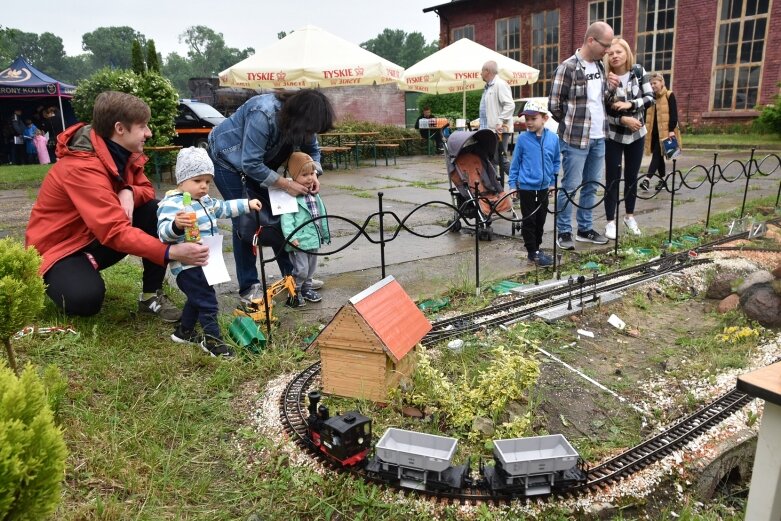  Ponad 550 osób na Dniu Dziecka w skierniewickiej parowozowni 