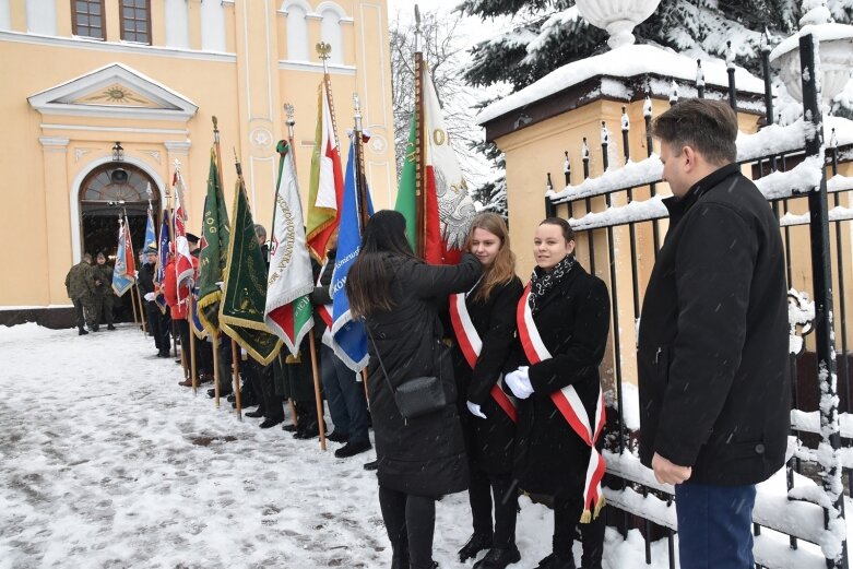  Powrót bohatera 1863 do Mszczonowa. Uroczystości z udziałem ministra Mariusza Błaszczaka 