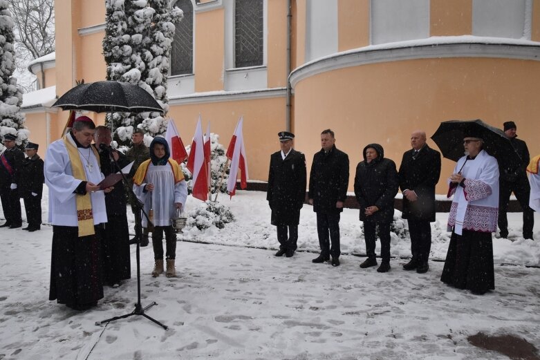  Powrót bohatera 1863 do Mszczonowa. Uroczystości z udziałem ministra Mariusza Błaszczaka 