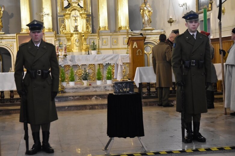  Powrót bohatera 1863 do Mszczonowa. Uroczystości z udziałem ministra Mariusza Błaszczaka 