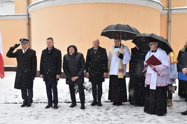  Powrót bohatera 1863 do Mszczonowa. Uroczystości z udziałem ministra Mariusza Błaszczaka 