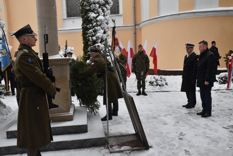  Powrót bohatera 1863 do Mszczonowa. Uroczystości z udziałem ministra Mariusza Błaszczaka 