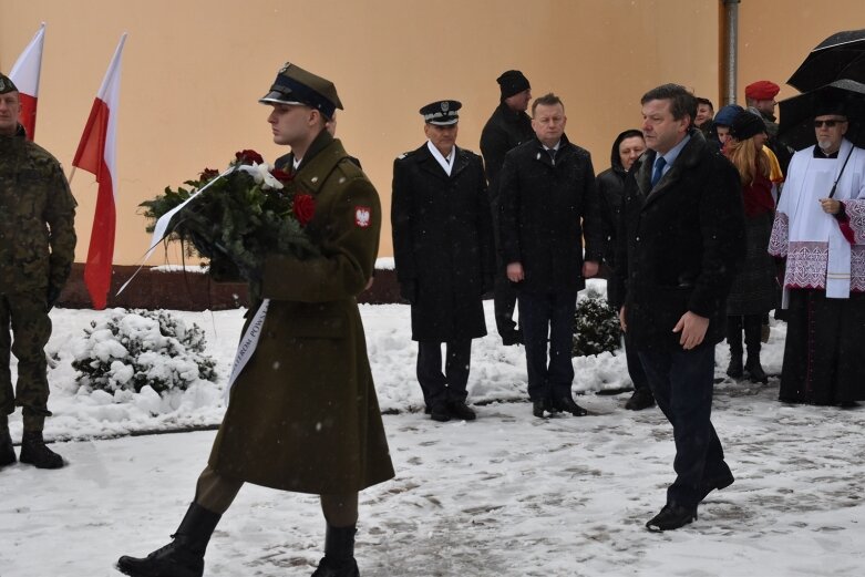  Powrót bohatera 1863 do Mszczonowa. Uroczystości z udziałem ministra Mariusza Błaszczaka 