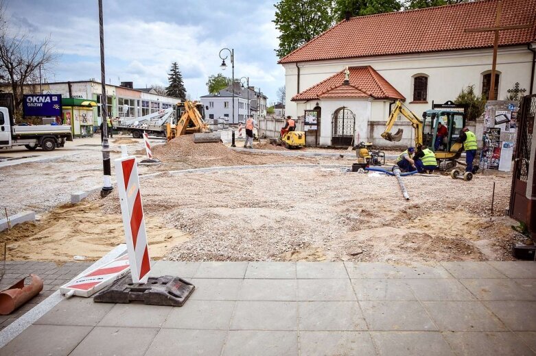  Przebudowa ulicy Rawskiej złapała przyspieszenie 