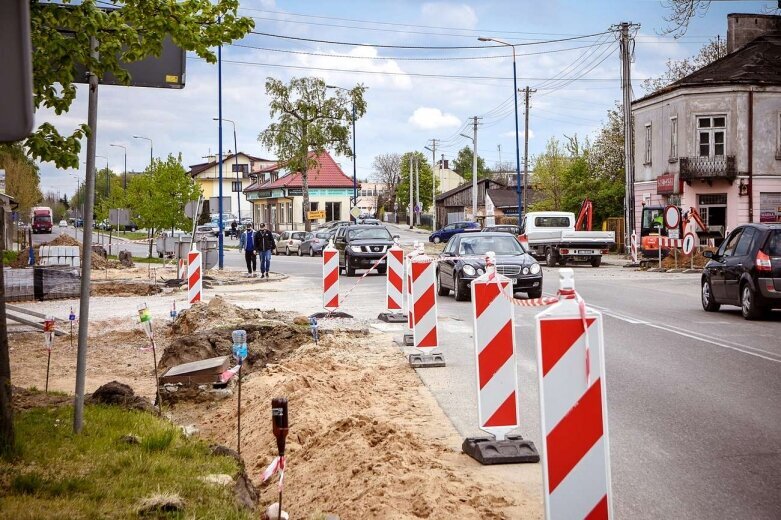  Przebudowa ulicy Rawskiej złapała przyspieszenie 