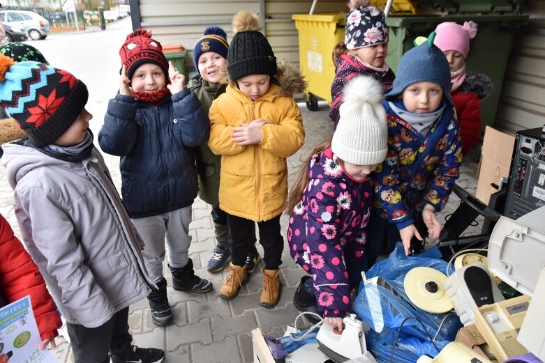  Przedszkolaki zbierają elektrośmieci. Pomóż im wygrać atrakcyjne nagrody 