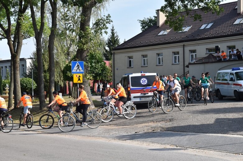  Rajd rowerowy i Narodowe Czytanie w Godzianowie 