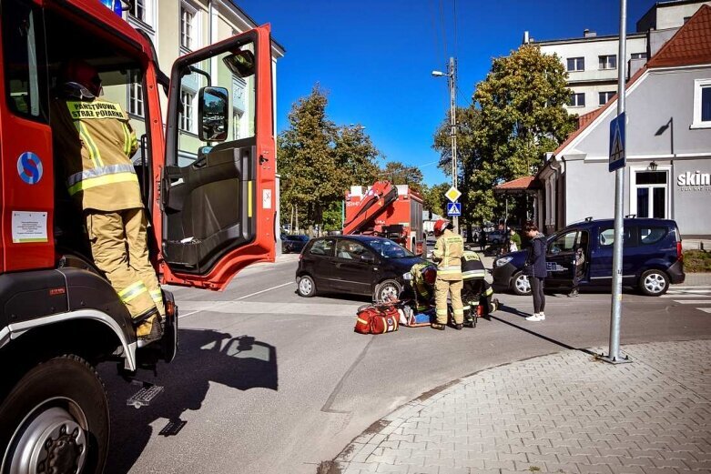  Rawianka potrąciła rowerzystę w centrum Skierniewic 