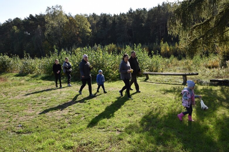  Rodzinny piknik w Głuchowie pod hasłem PRZEMOC TO NIE SUPERMOC  