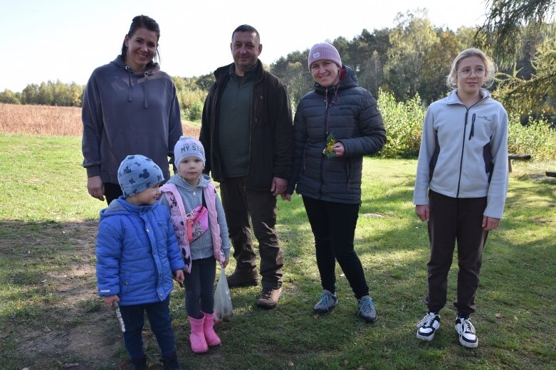  Rodzinny piknik w Głuchowie pod hasłem PRZEMOC TO NIE SUPERMOC  