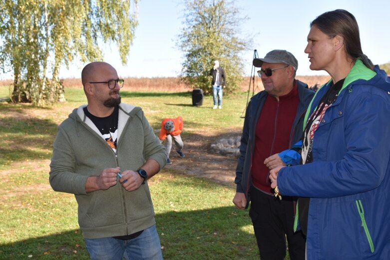  Rodzinny piknik w Głuchowie pod hasłem PRZEMOC TO NIE SUPERMOC  