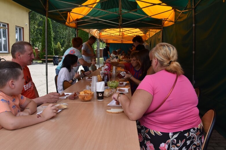  Rodzinny piknik w Świętym 