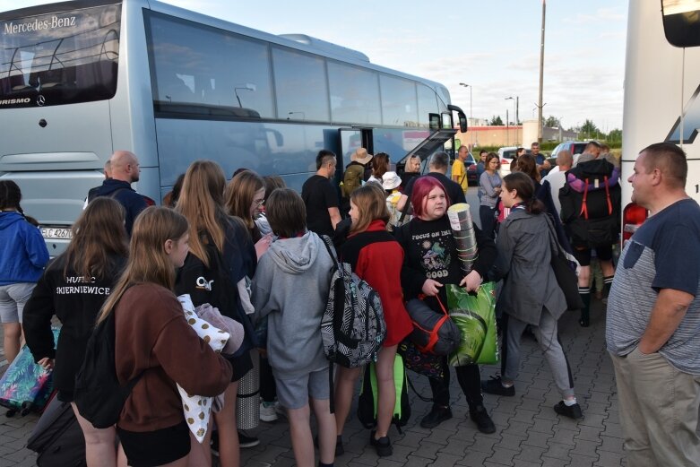  Ruszyli. Niemal 200 zuchów i harcerzy wyjechało na wakacje 