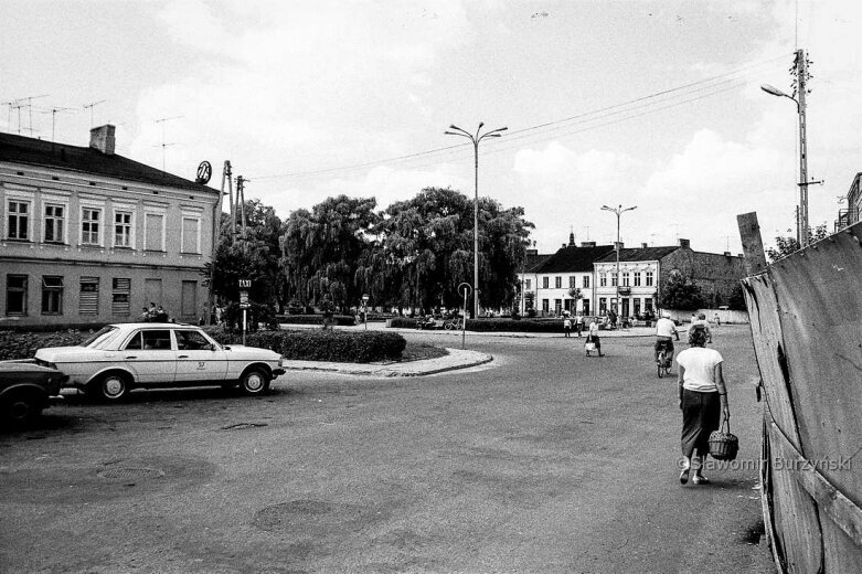  Rynek w Skierniewicach znów w zieleni? Cuda się zdarzają [ZOBACZ ARCHIWALNE ZDJĘCIA] 