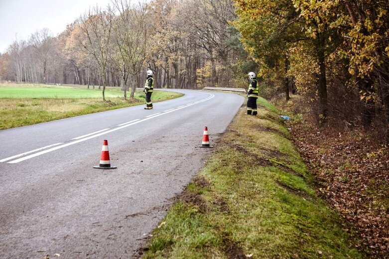  Skierniewice: samochód rozpadł się na dwie części 