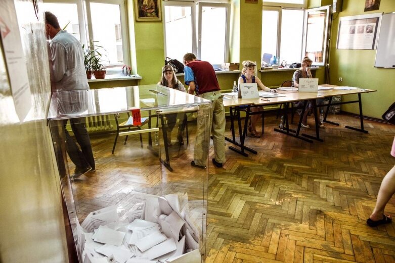  SKIERNIEWICE: zdjęcia z lokali wyborczych 