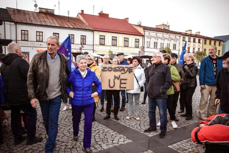  Skierniewiczanie, Polacy, Europejczycy 